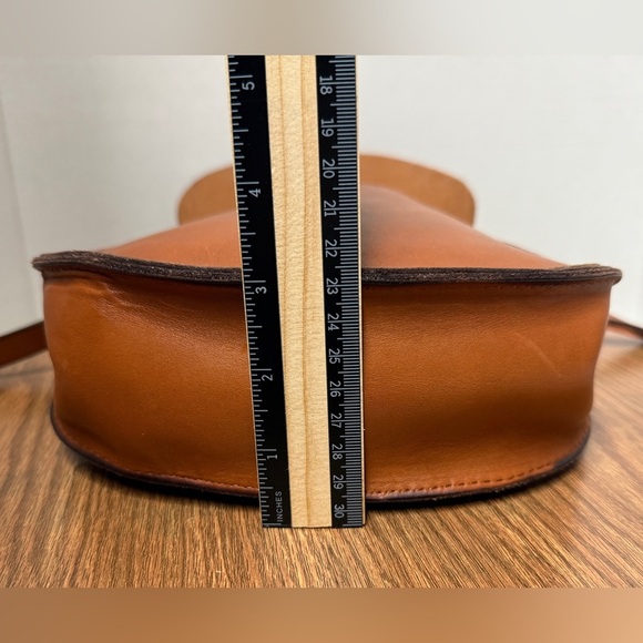 Lucky Brand Vtg Terra Cotta 100% CowHide Leather Horseshoe Purse Handbag - Picture 7 of 8